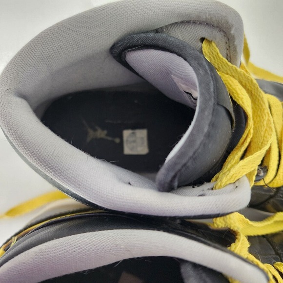 Air Jordan 1 Mid Yellow Retro Black 2014 Nike 554724-070 Mens Size 9.5 - Picture 14 of 16